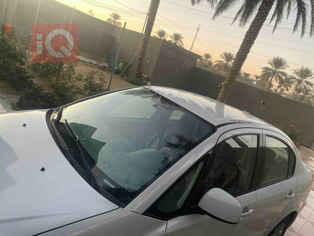 سوزوكي SX4